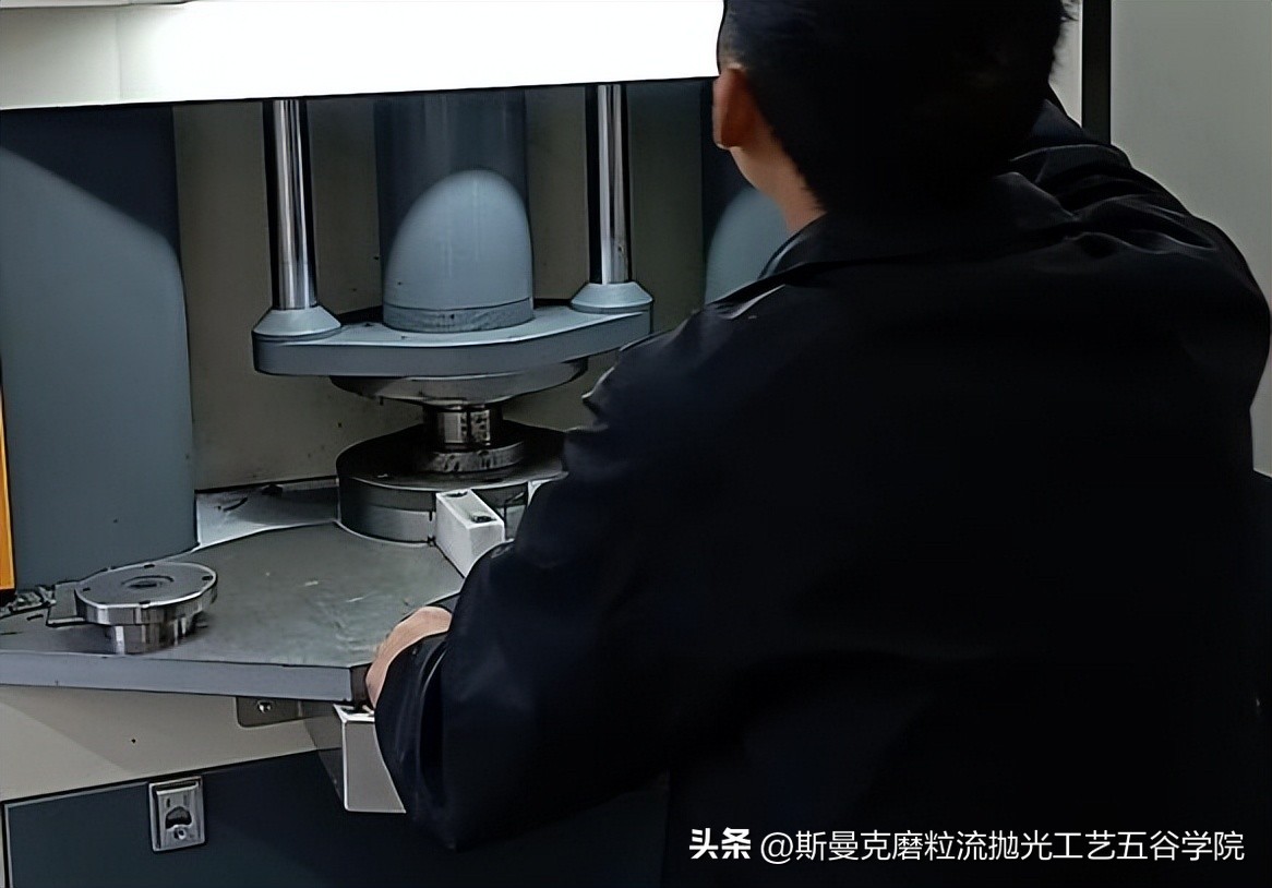 小型钨钢模具手工抛光,钨钢模具抛光打磨视频