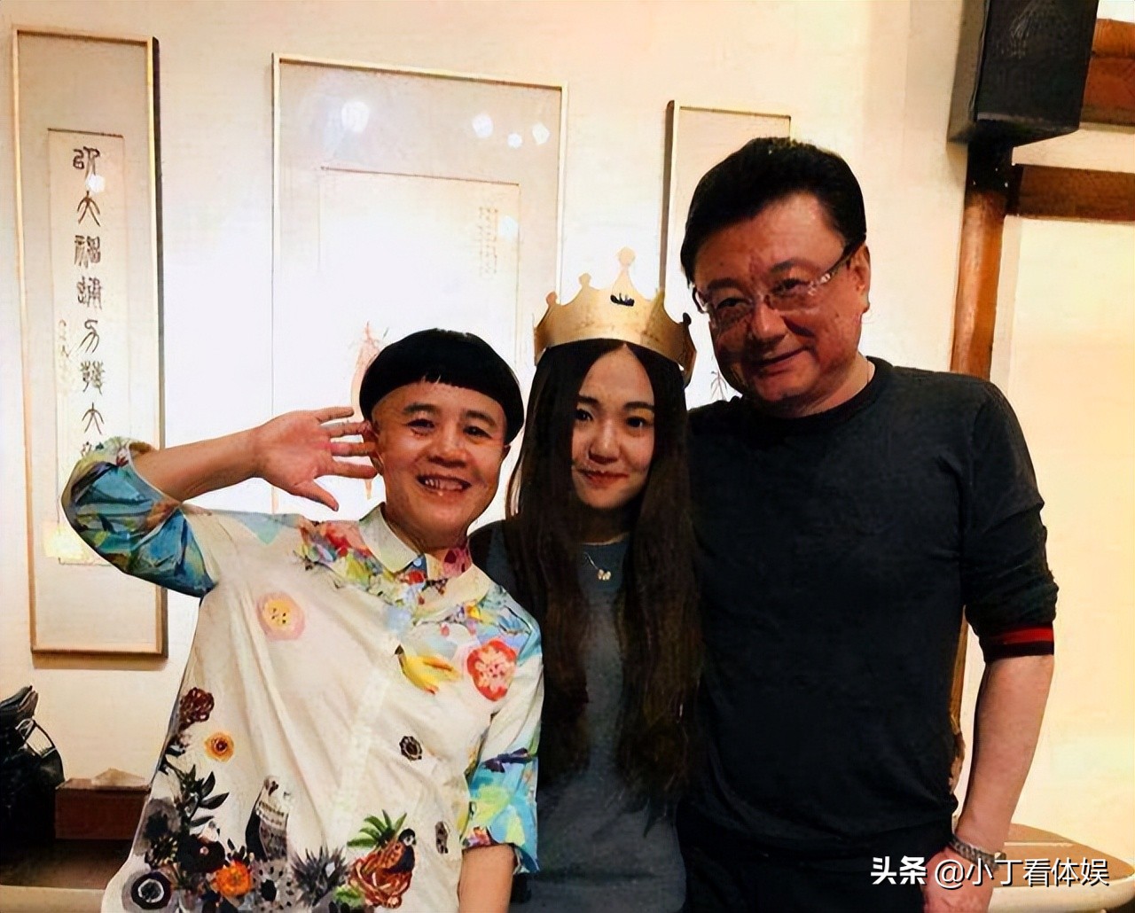 主持人王宁为啥要娶刘纯燕,央视主持人王宁现况