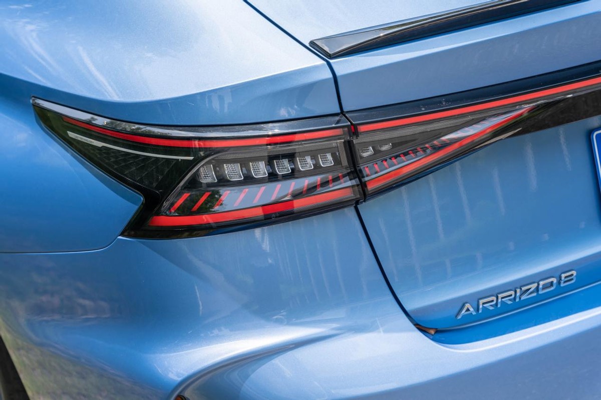 奇瑞艾瑞泽8奥迪a3,艾瑞泽8对比奥迪a32.0t