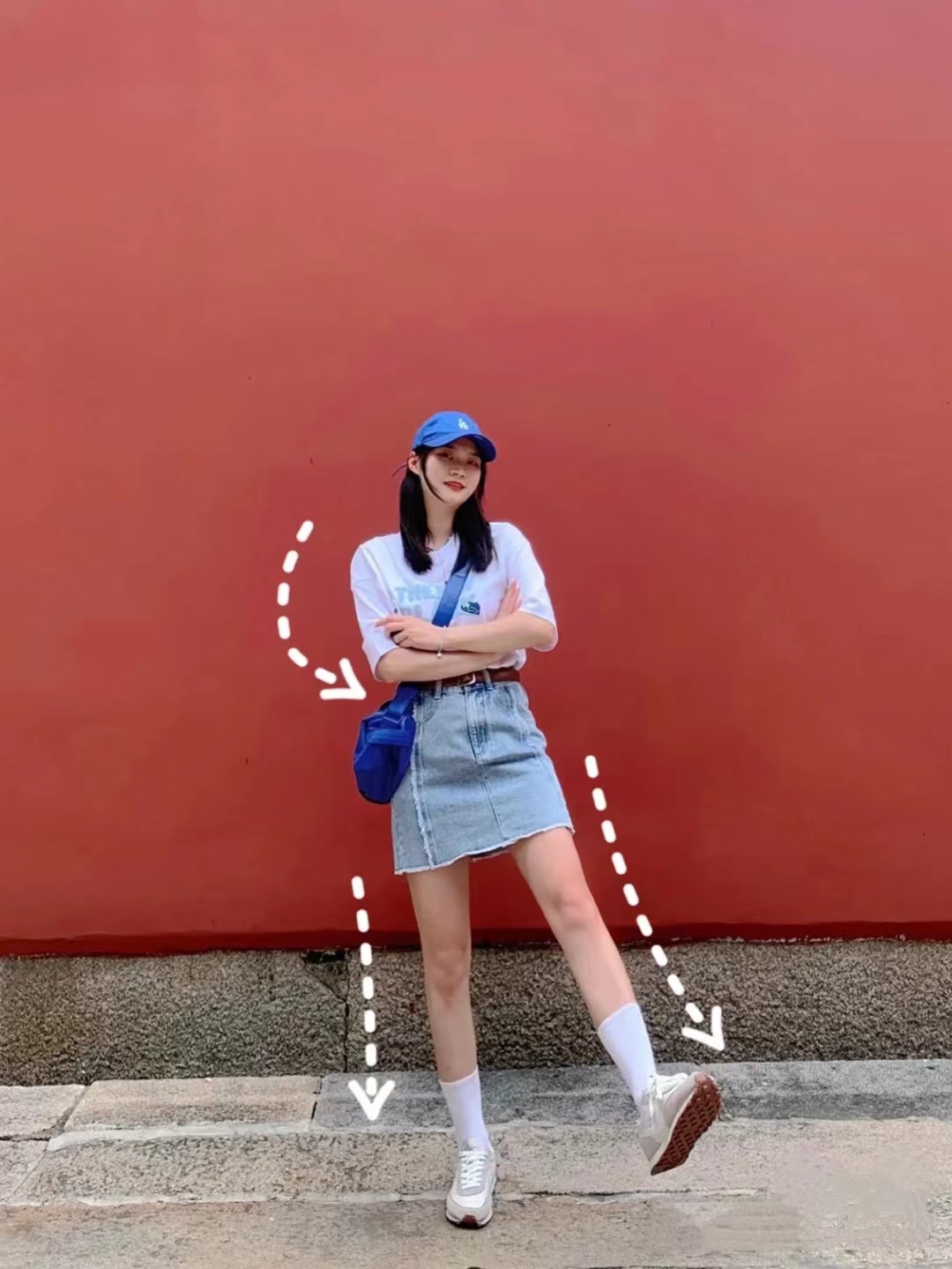 拍照姿势外景站姿显瘦,站姿拍照姿势大全显腿长教学