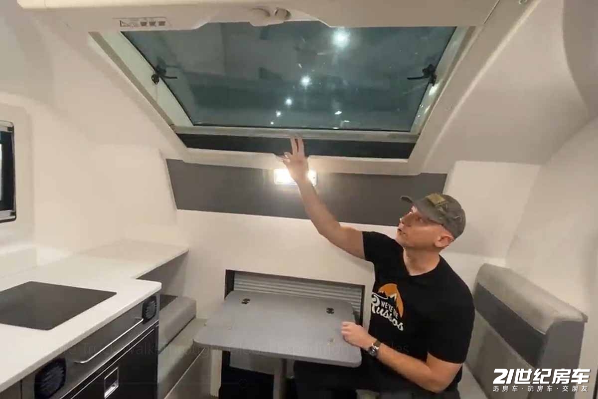 防弹版猛士房车,悍马4x4越野房车也是防弹的