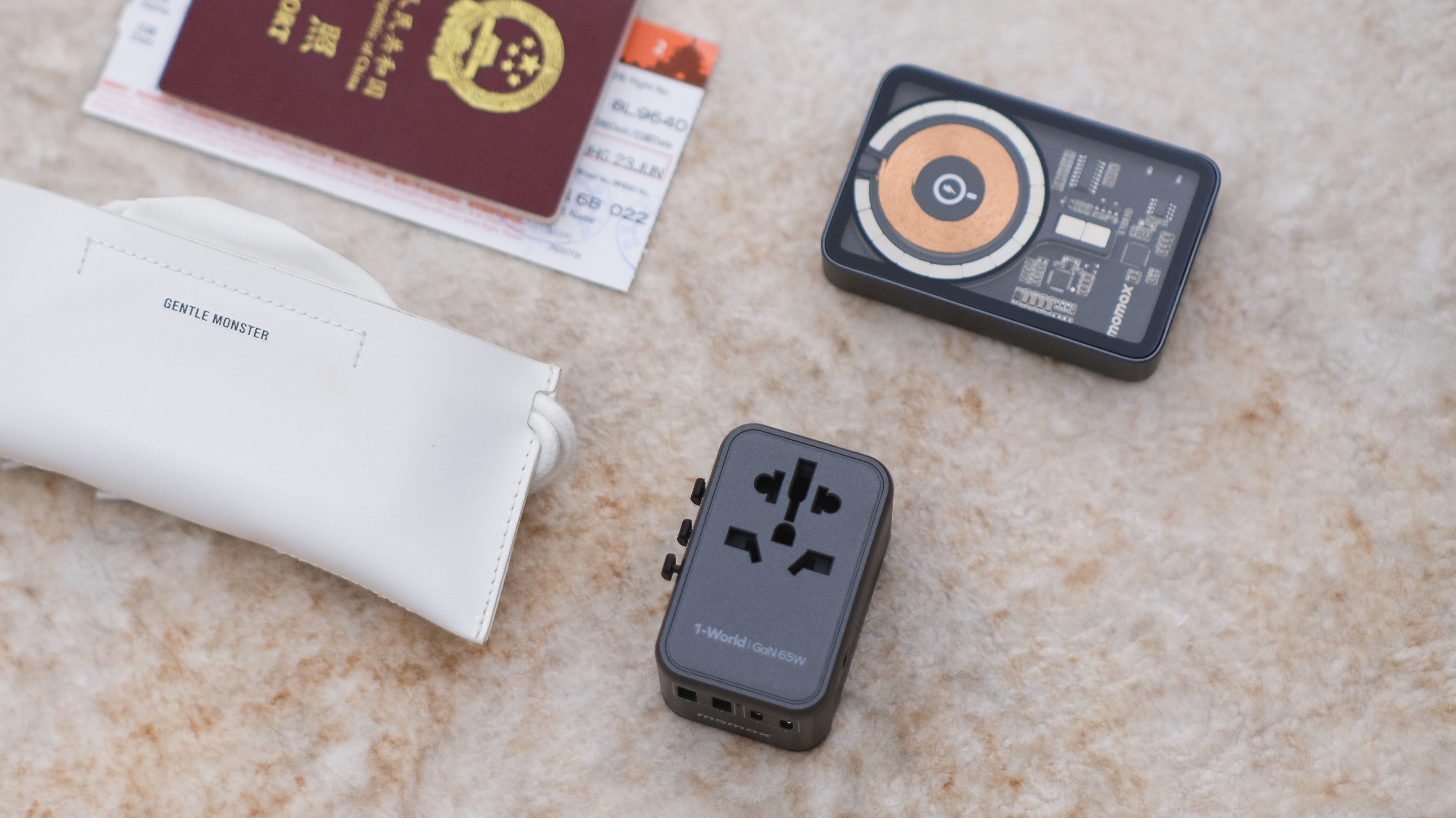 出境游必备的东西,出境游重启尚待时机