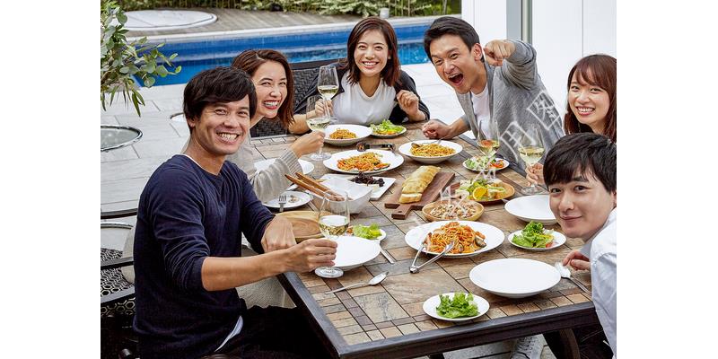 90后女孩哭诉：在大学和黑人处了3年对象，再无人愿意和我交往了