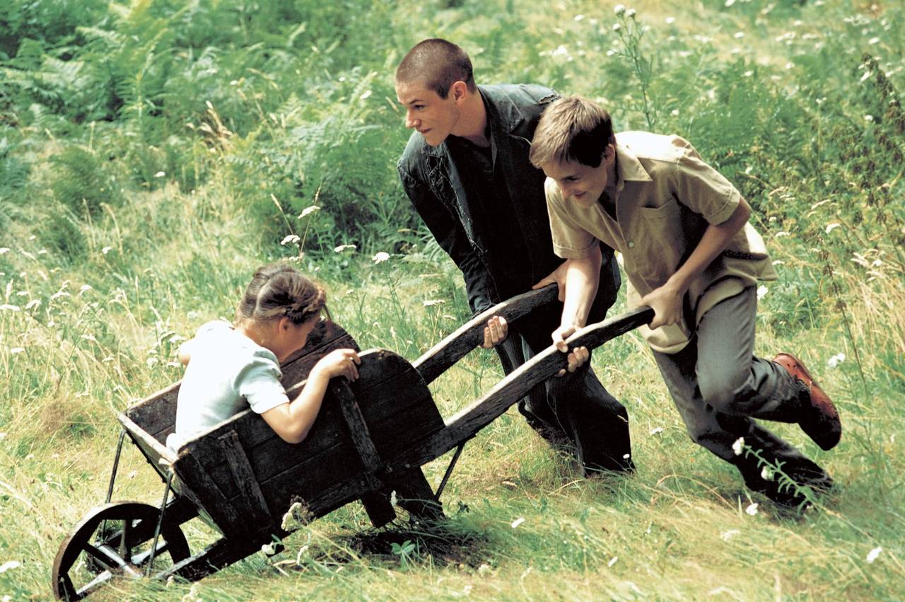 《巴黎的孩子》：经历战争的残酷，看战后孩子对和平的渴望