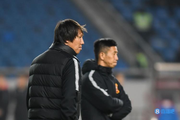 中国足球任重道远冲击2026世界杯,中国足球发展的最大阻碍是什么