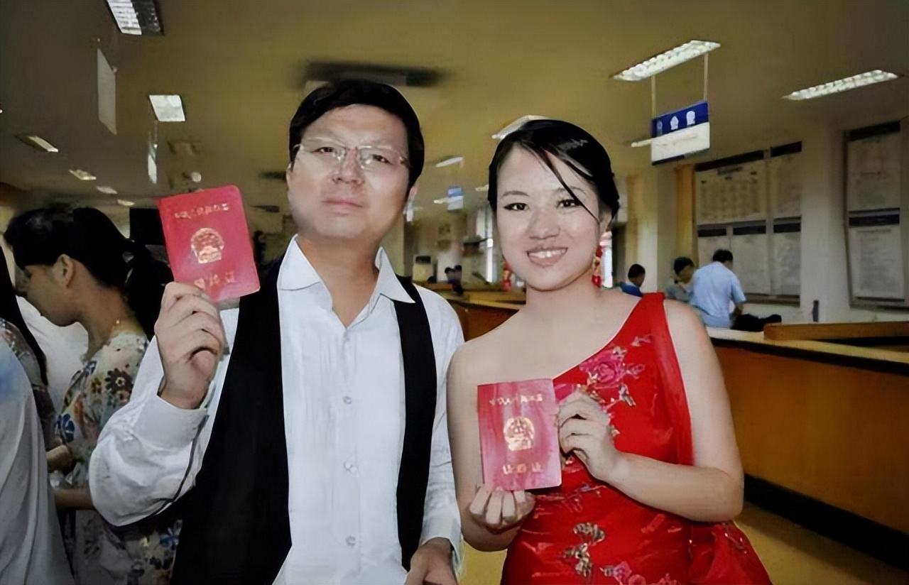 她19岁考入北大,他19岁考入清华