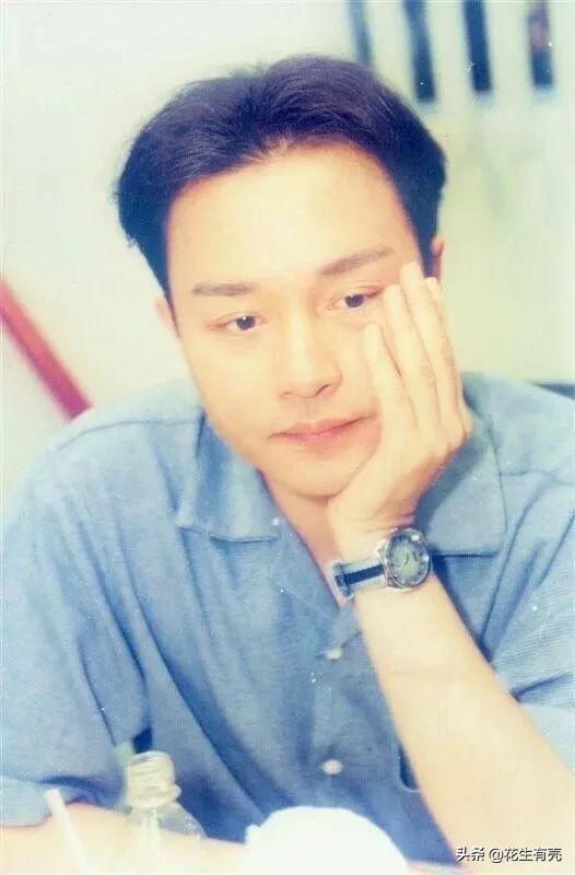 39年后再看唐鹤德：才发现张国荣遇到他，是一生的幸运