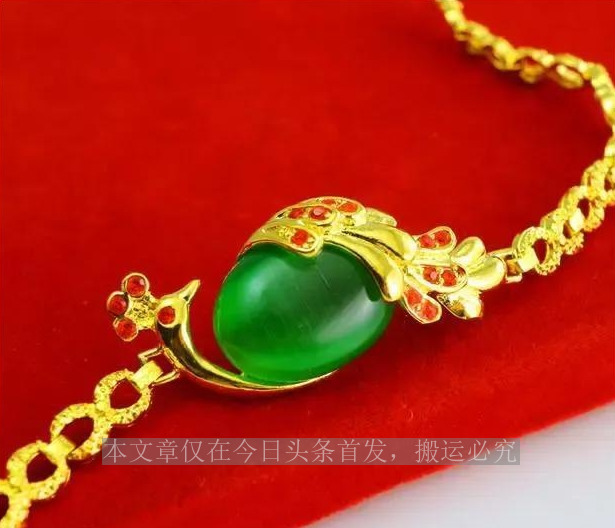 亲戚要我在银行帮他贷20万,朋友用钱让我去银行贷50万