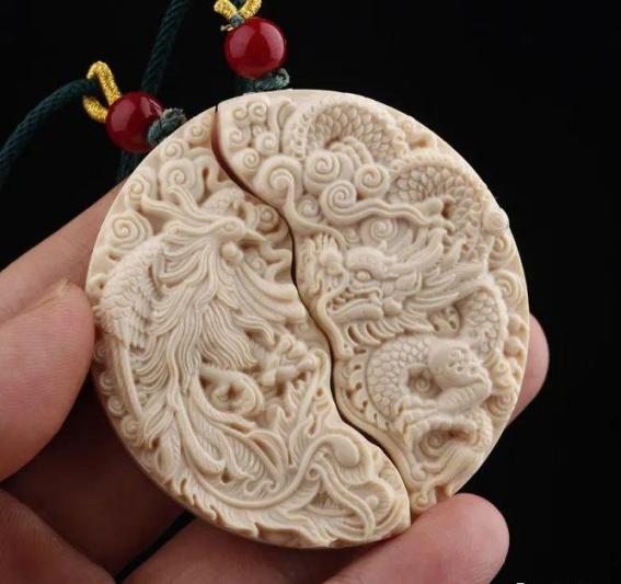 蜜蜡和猛犸哪个收藏价值高,猛犸单个牙收藏价值高吗