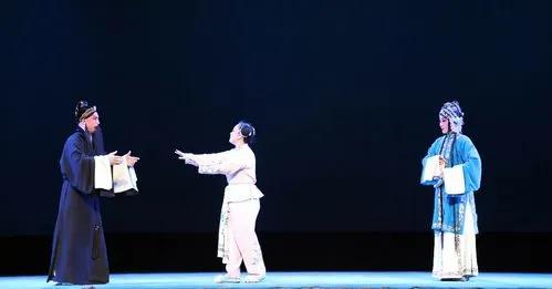 窦娥冤反映了什么样的社会现状,窦娥冤反映的社会现实及主题