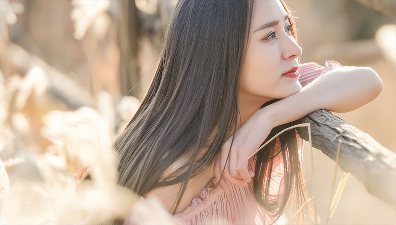 头皮上经常长脓包是怎么回事,头皮上经常长脓包和疙瘩是咋回事