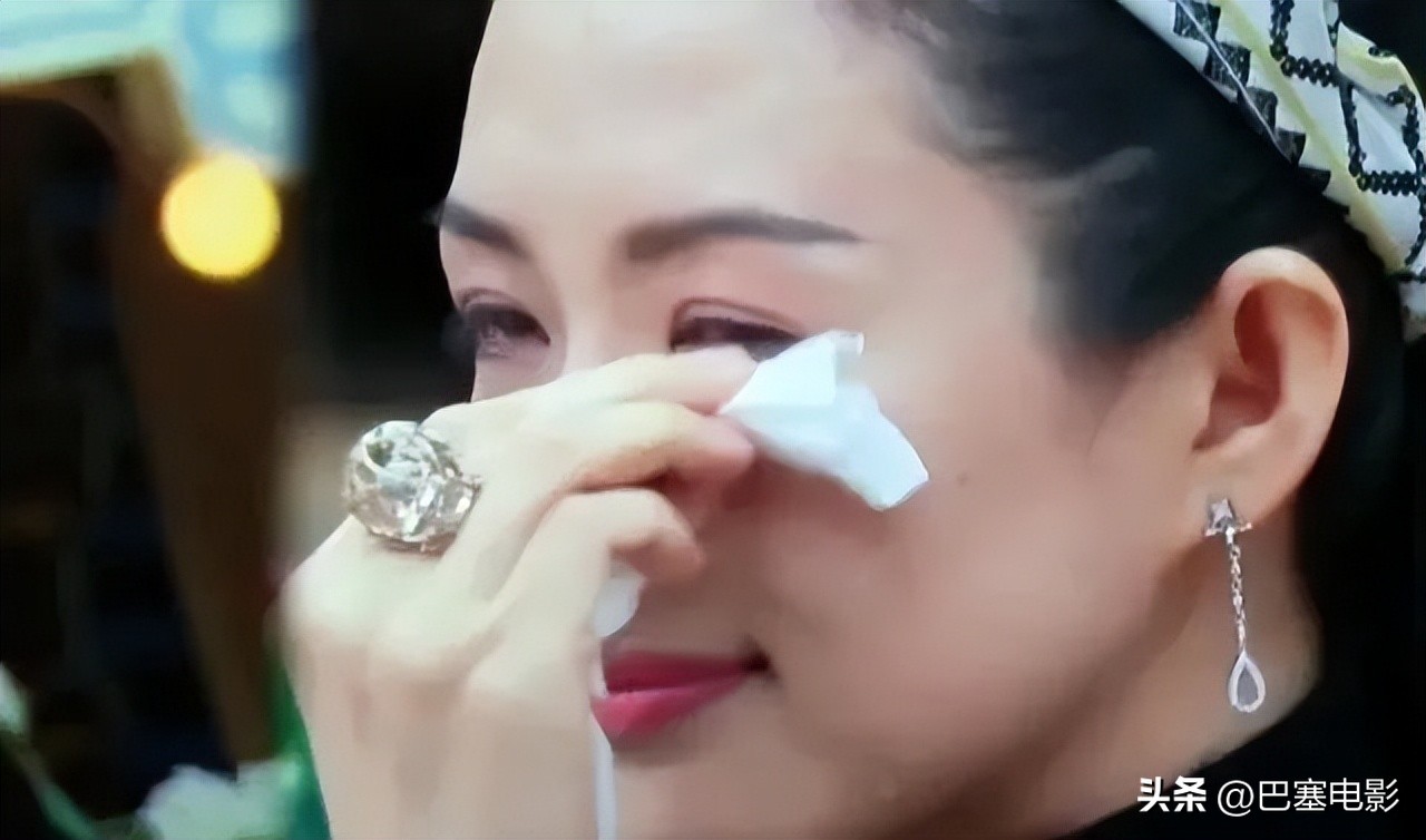 泼天的富贵，藏不住的身份地位，都在这豪门明星的珠宝首饰里了