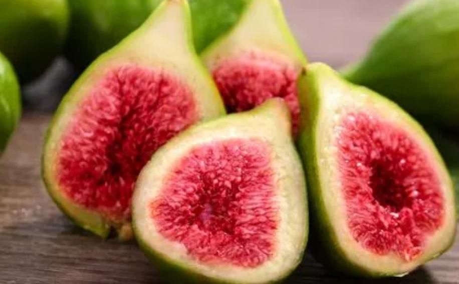 4种水果可能会加重胃病建议少吃,有胃病不能吃哪些东西