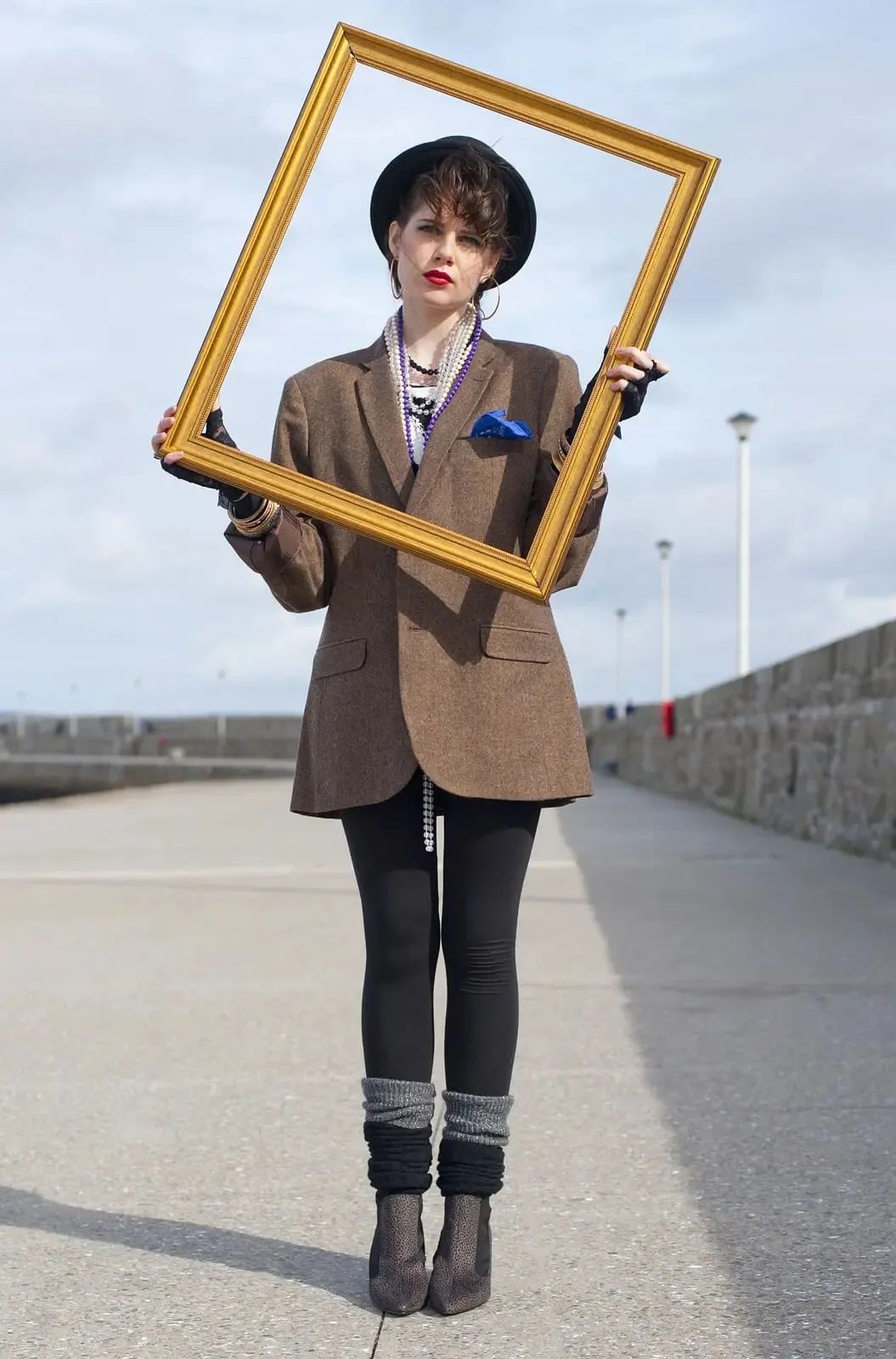 现在年轻人自我意识过早,现在年轻人越来越保守吗