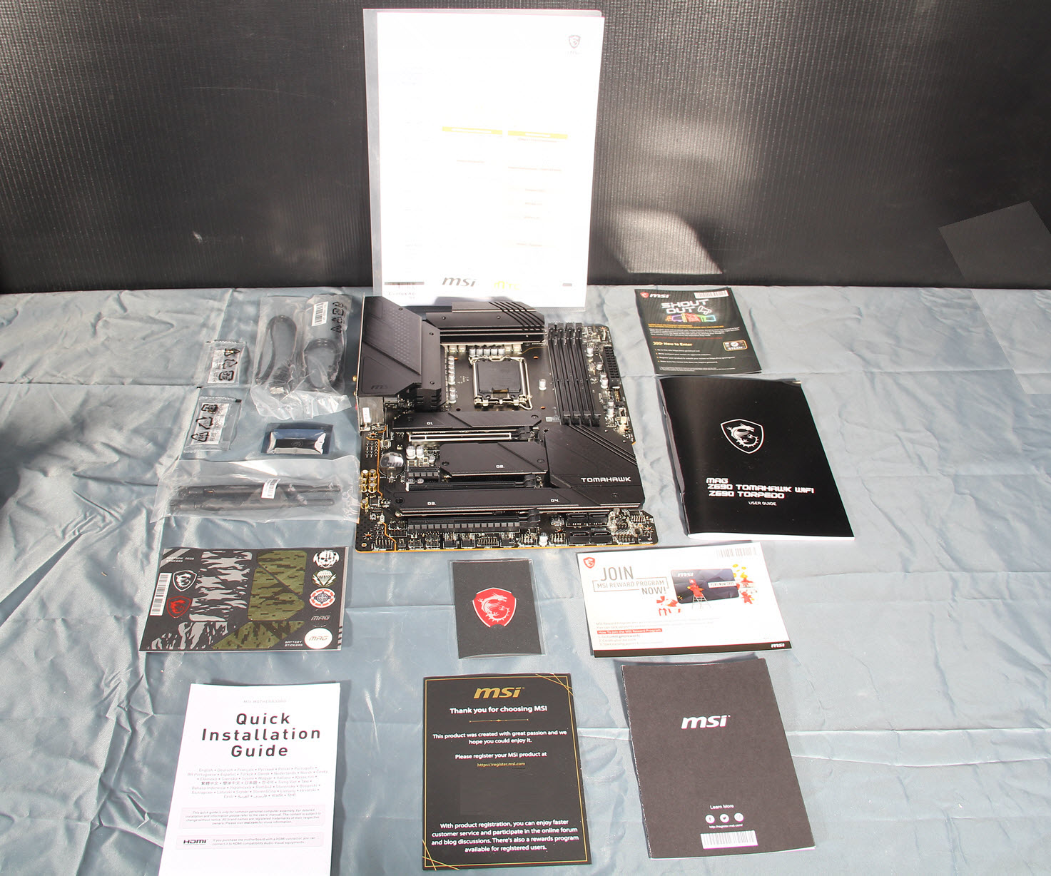 12代i712700kf跟i712700k区别,十二代i712700kf和12700k哪个好