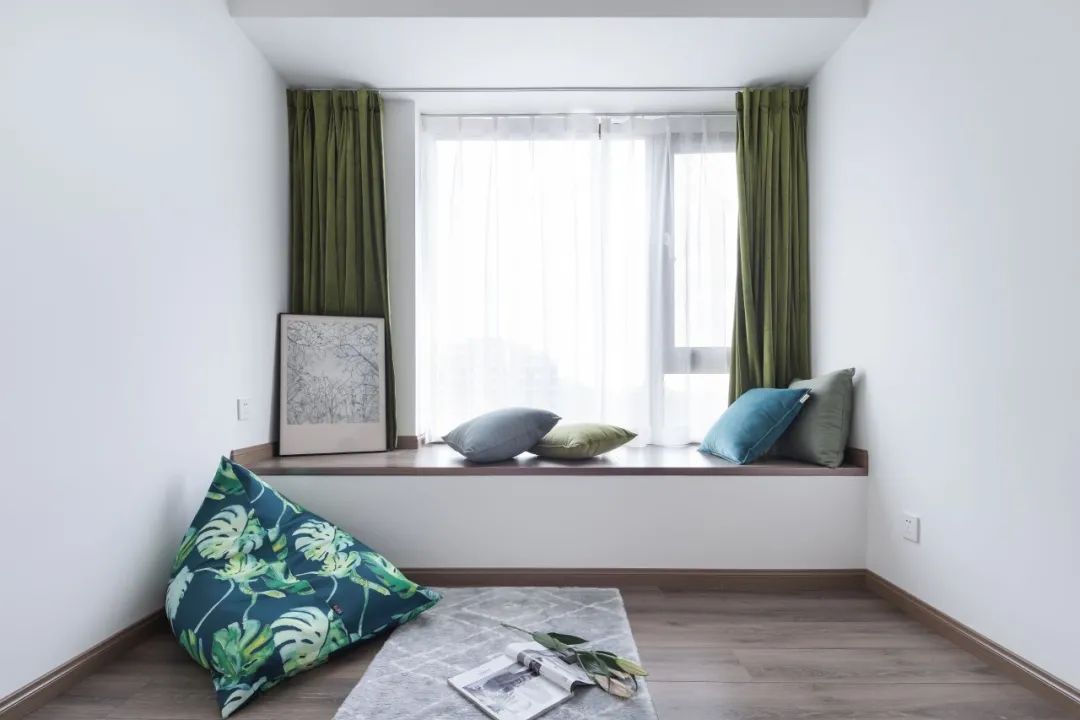 飘窗装修四大材料,飘窗太鸡肋这样装既美观又实用