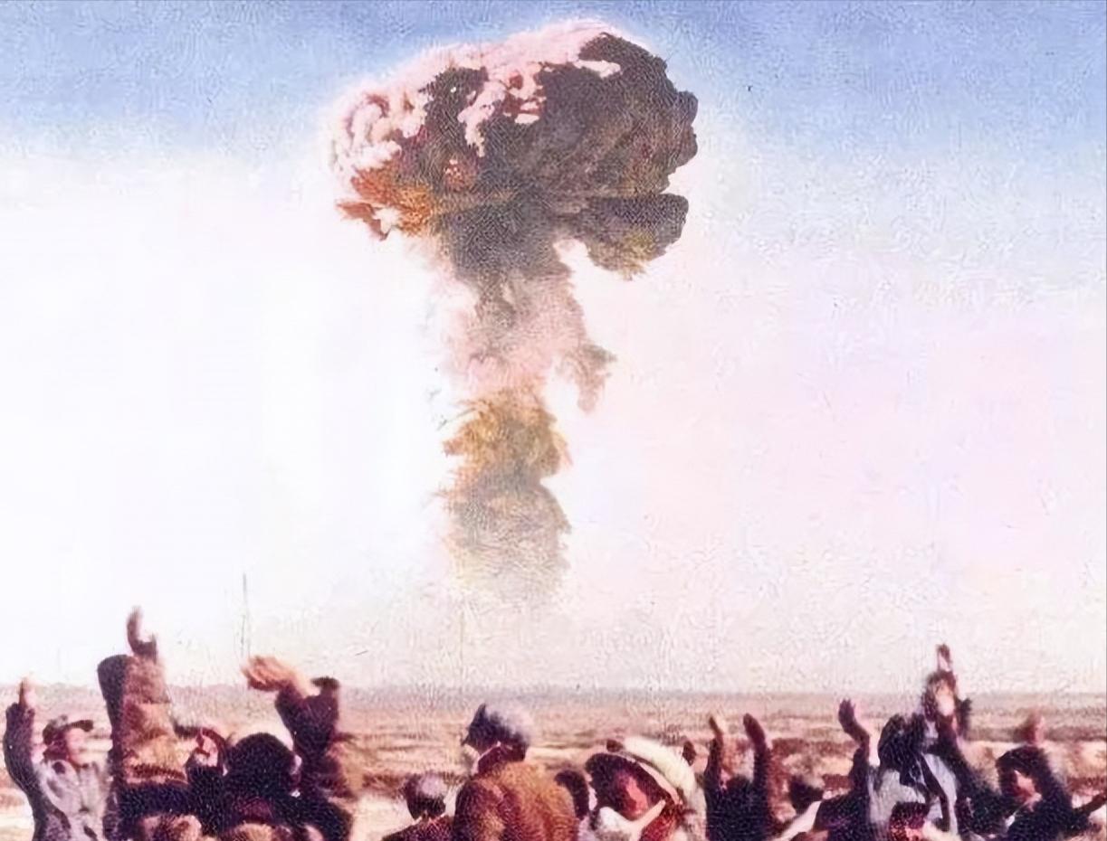 特朗普亲叔叔：将“废品”卖给中国院士，院士回国用它造出原*弹子**