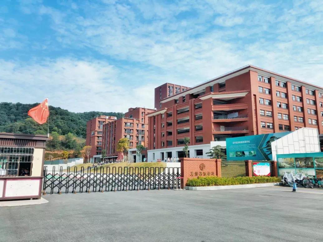 择校看过来！这些办学好的一贯制广州私立学校正在不限户籍招生~~