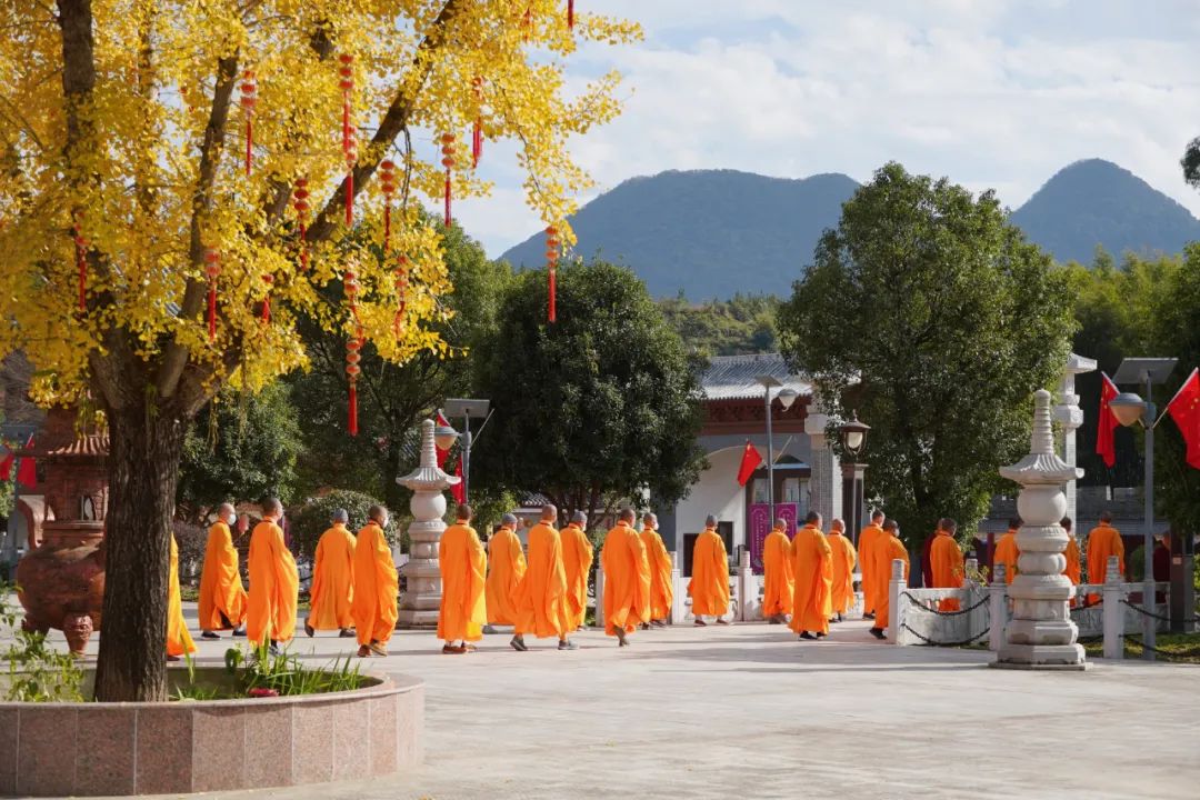 寺庙过堂的正确方法,去寺院过门槛有什么讲究