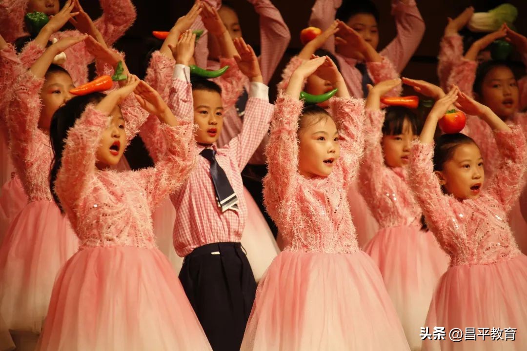 沙河市综合职教中心合唱比赛,沙河学校文艺晚会节目