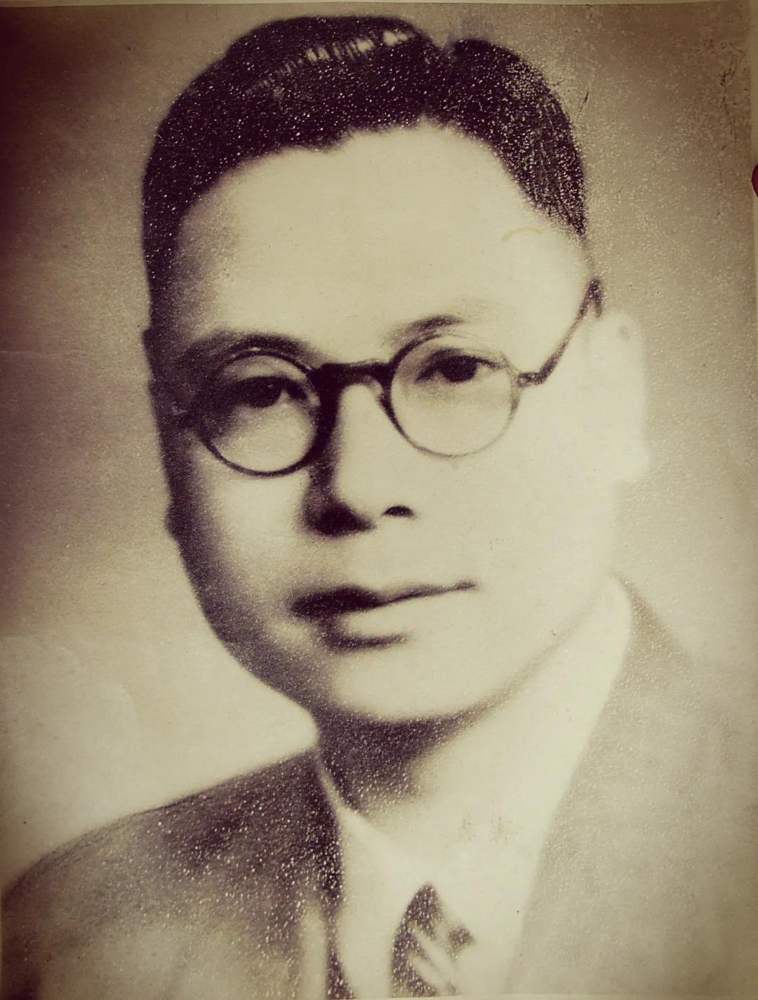 谍海疑云郭汝瑰：蒋介石口中的最大共谍，为何35年后才被批复回*党**