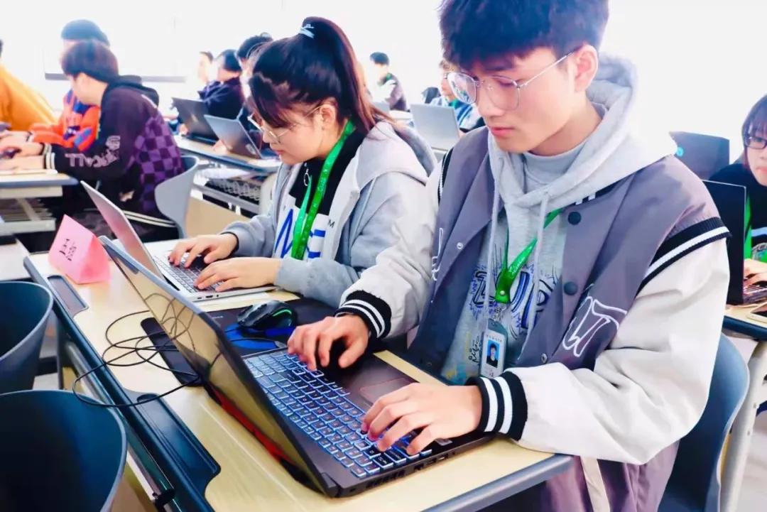 岳阳海纳软件技术学校官网,岳阳海纳技工学校学费多少