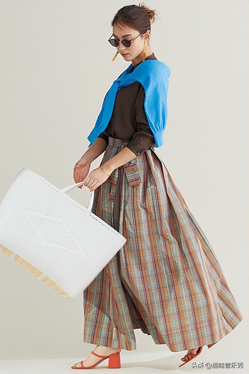 适合40-50岁高级感服装,成熟女性的春季服装