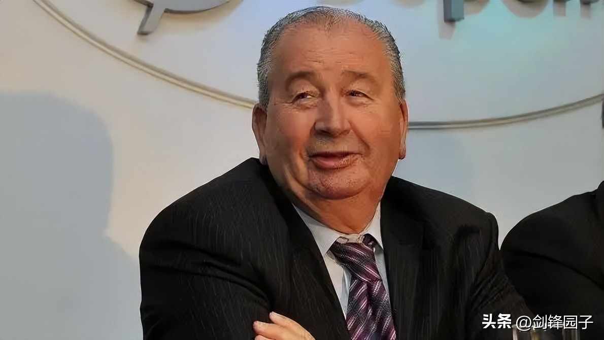 足球远离政治？其实是个伪命题——乱侃世界杯之三十七