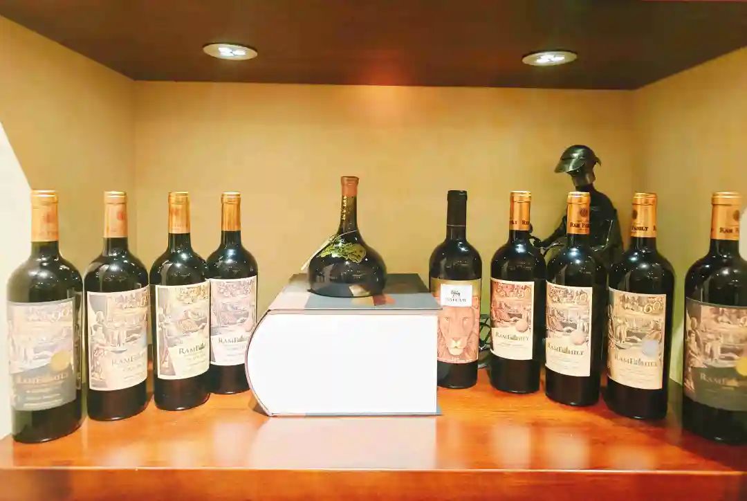 烟台让世界微醺,烟台开发区西夫拉姆酒场