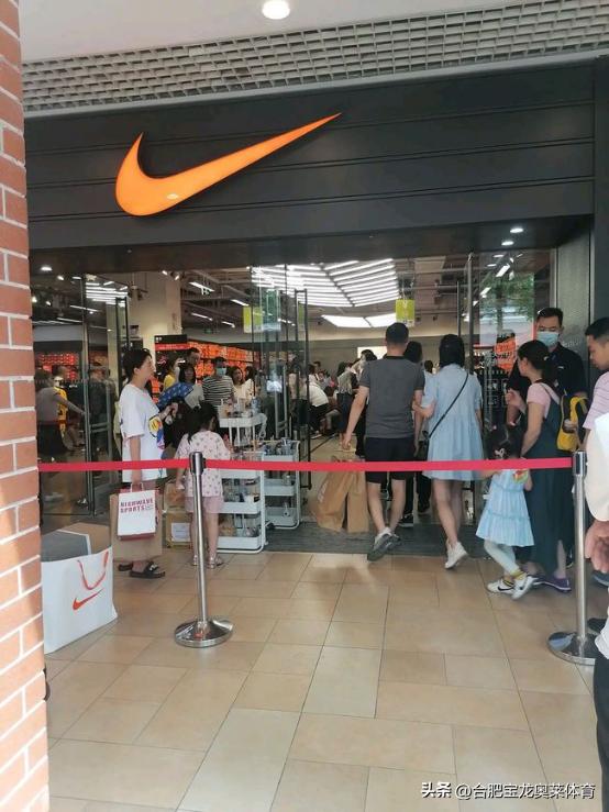 阿迪达斯耐克品牌折扣店如何加盟,耐克阿迪达斯折扣店加盟靠谱吗