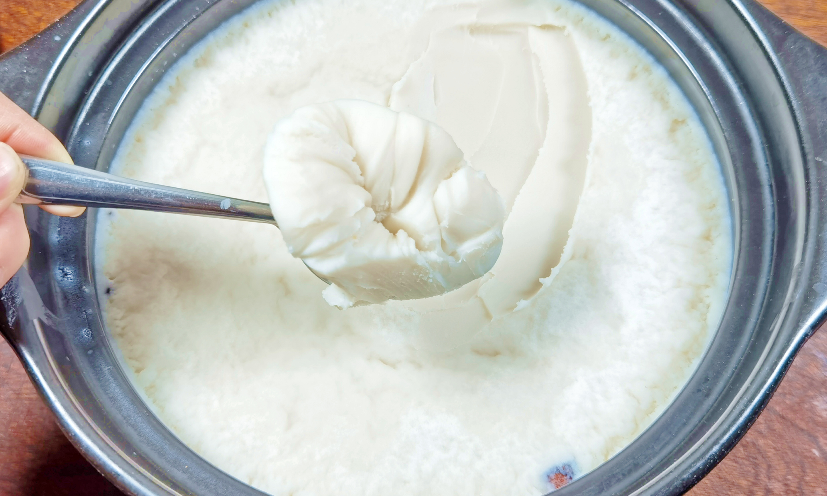 猪油油渣吃了有什么好处,猪油到底有益还是猪油渣有害