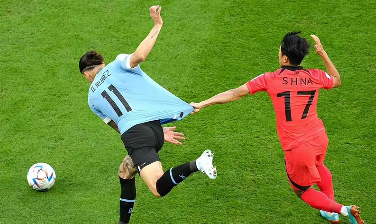 韩国队小动作上热搜!02年曾爆头马尔蒂尼,北京冬奥会险废武大靖