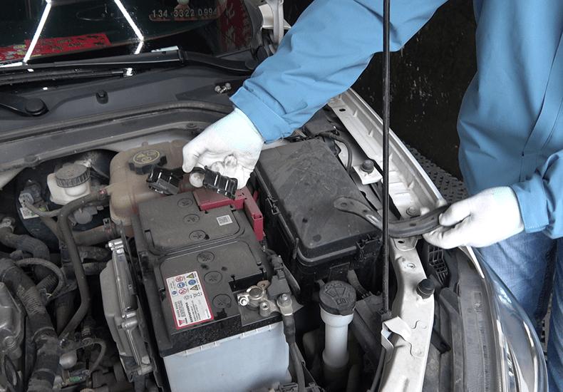 雪佛兰科沃兹大灯怎么更换,雪佛兰科沃兹大灯led更换视频