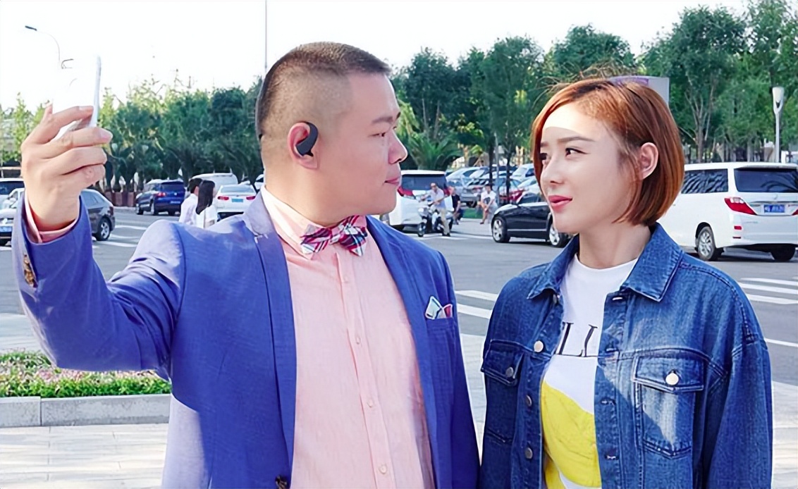 德云社张云雷岳云鹏秦霄贤孟鹤堂,岳云鹏秦霄贤同台说相声