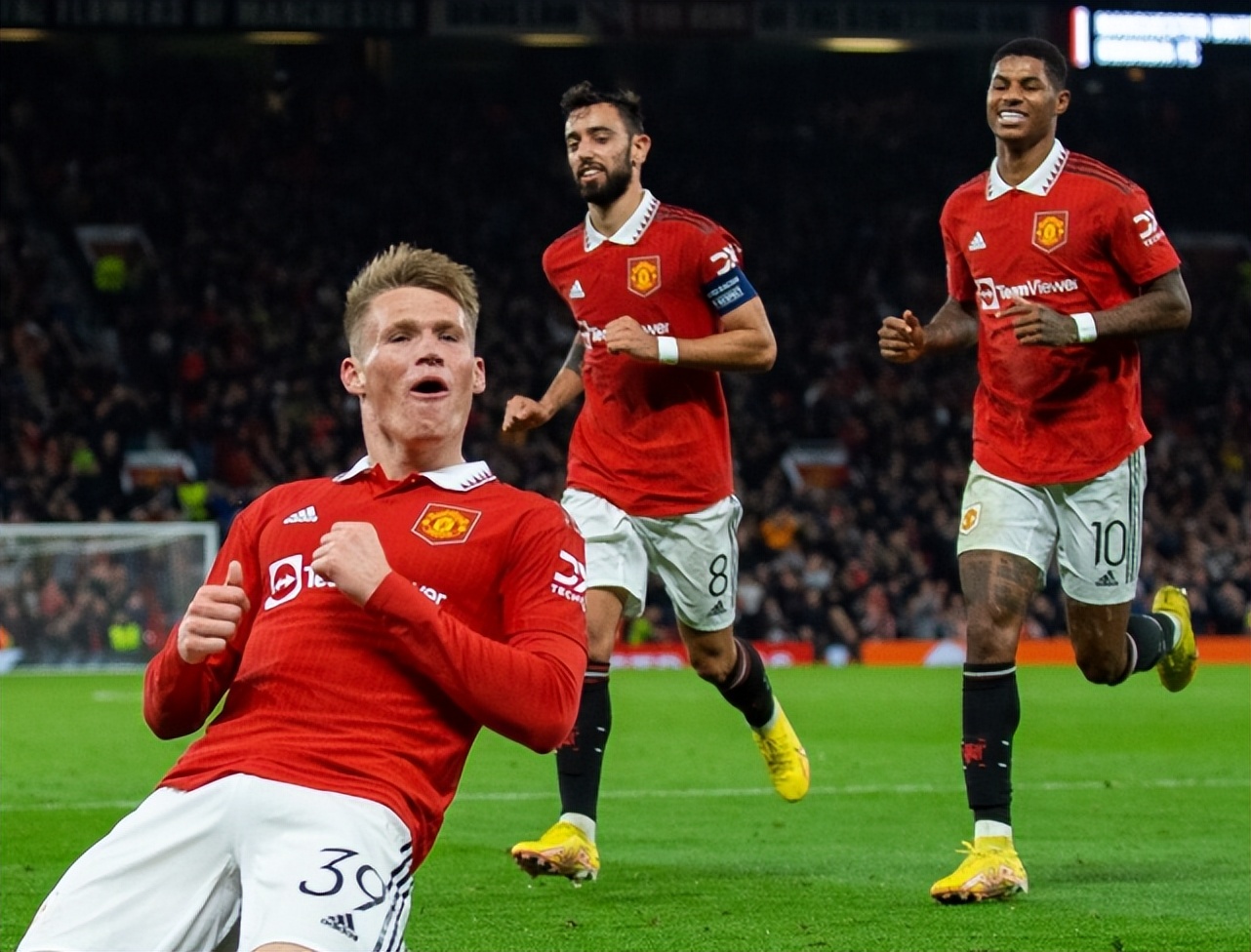 拉什福德追平c罗纪录,拉什福德鞠躬射球c罗