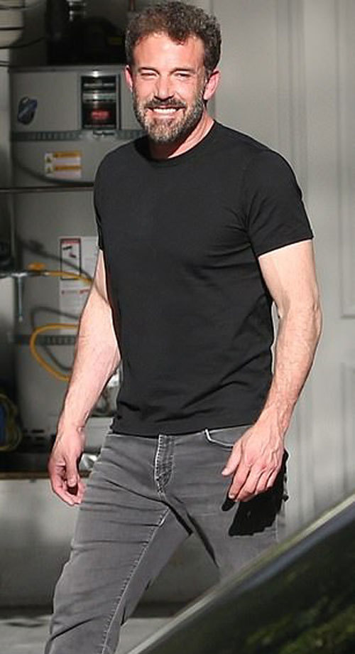 詹妮弗52岁,51岁詹妮弗