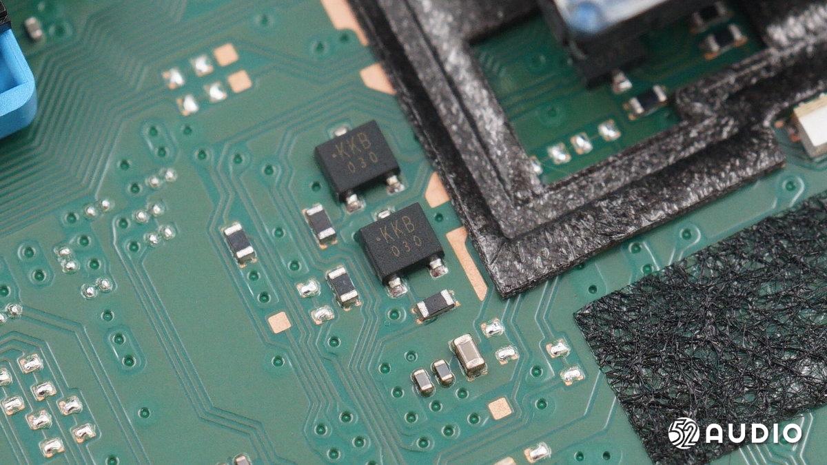 索尼ps5dualsenseplaystation,索尼ps5dualsenseedge手柄怎么换手柄