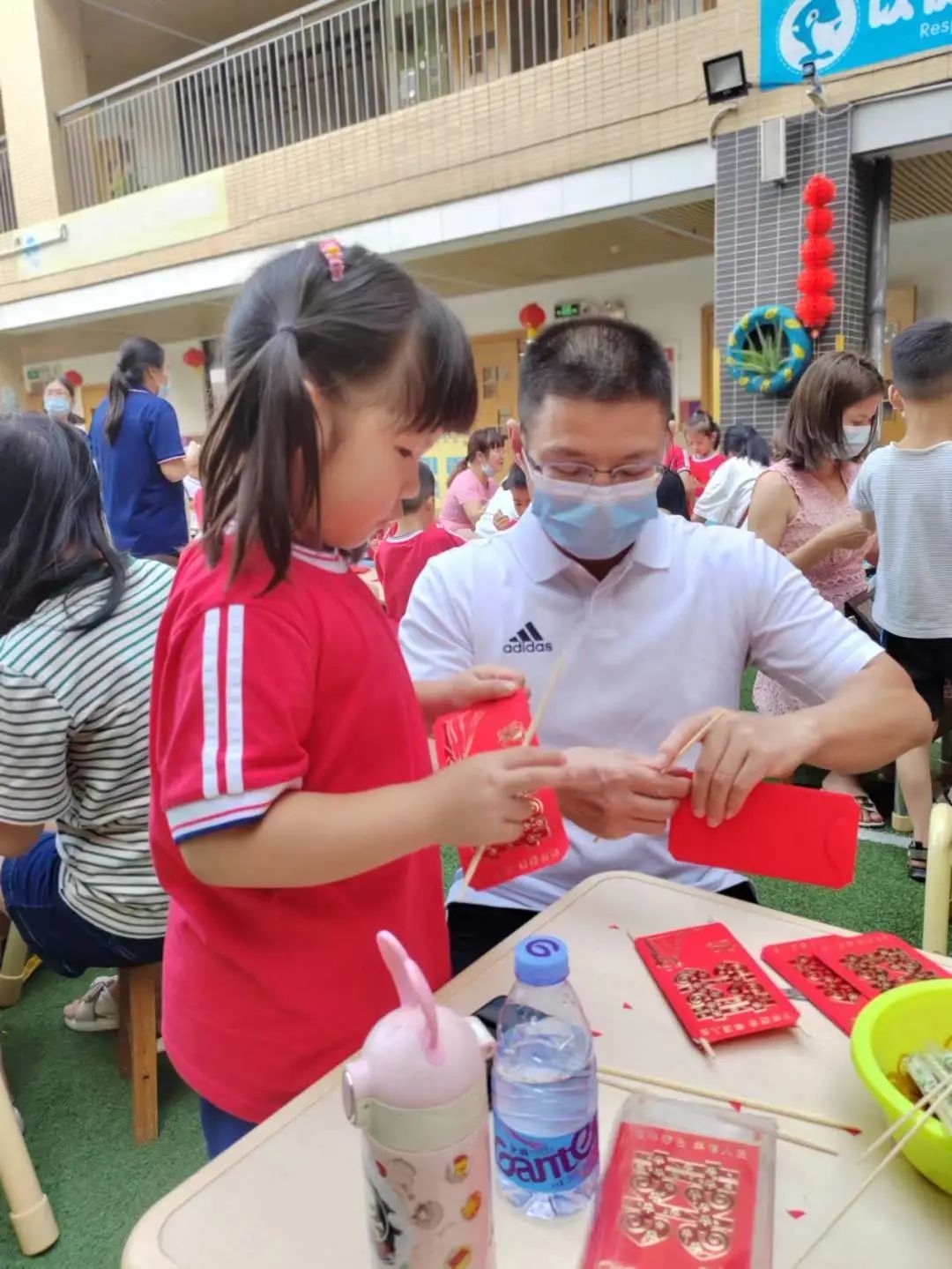 心怀皓月，致敬师恩，百仁幼儿园中秋节教师节双节主题系列活动
