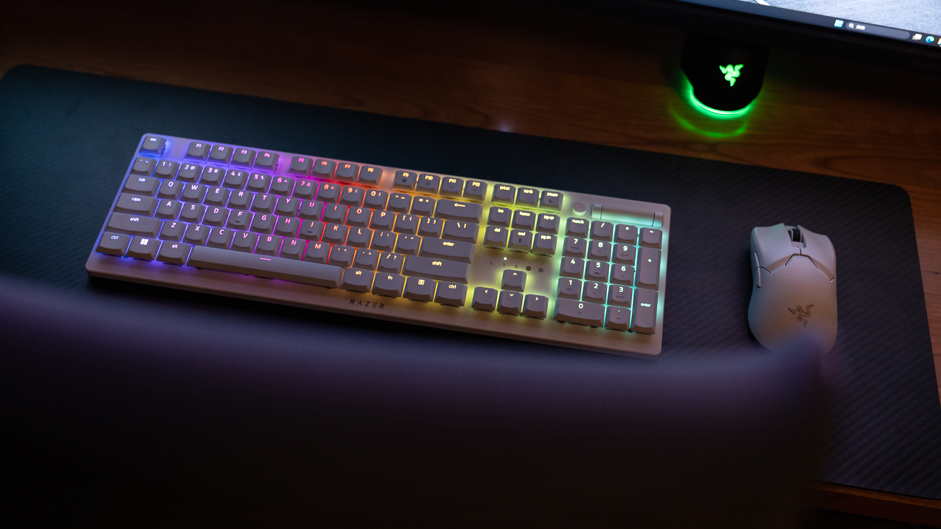 雷蛇v2键盘金蝎,雷蛇噬魂金蝎v2键盘的缺陷有哪些