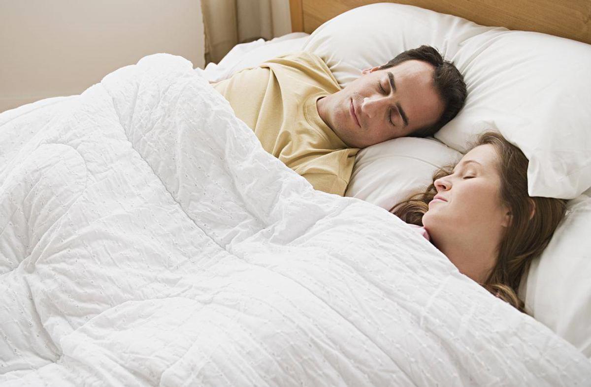 “夫妻生活”无法自拔？过度“*生活性**”有何危害，医生说出实情