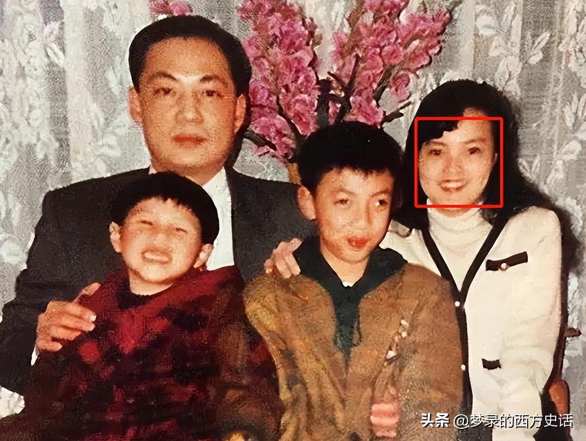 皮肤溃烂的童星,童星打促进生长激素后真实经历