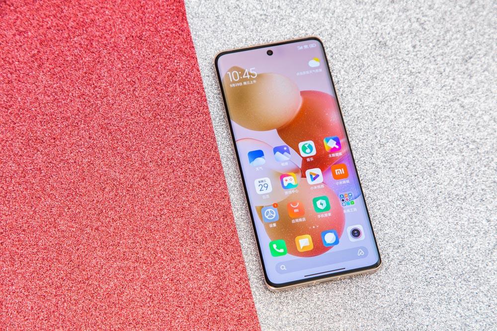 高品质自拍手机,推荐三款妹子自拍神器