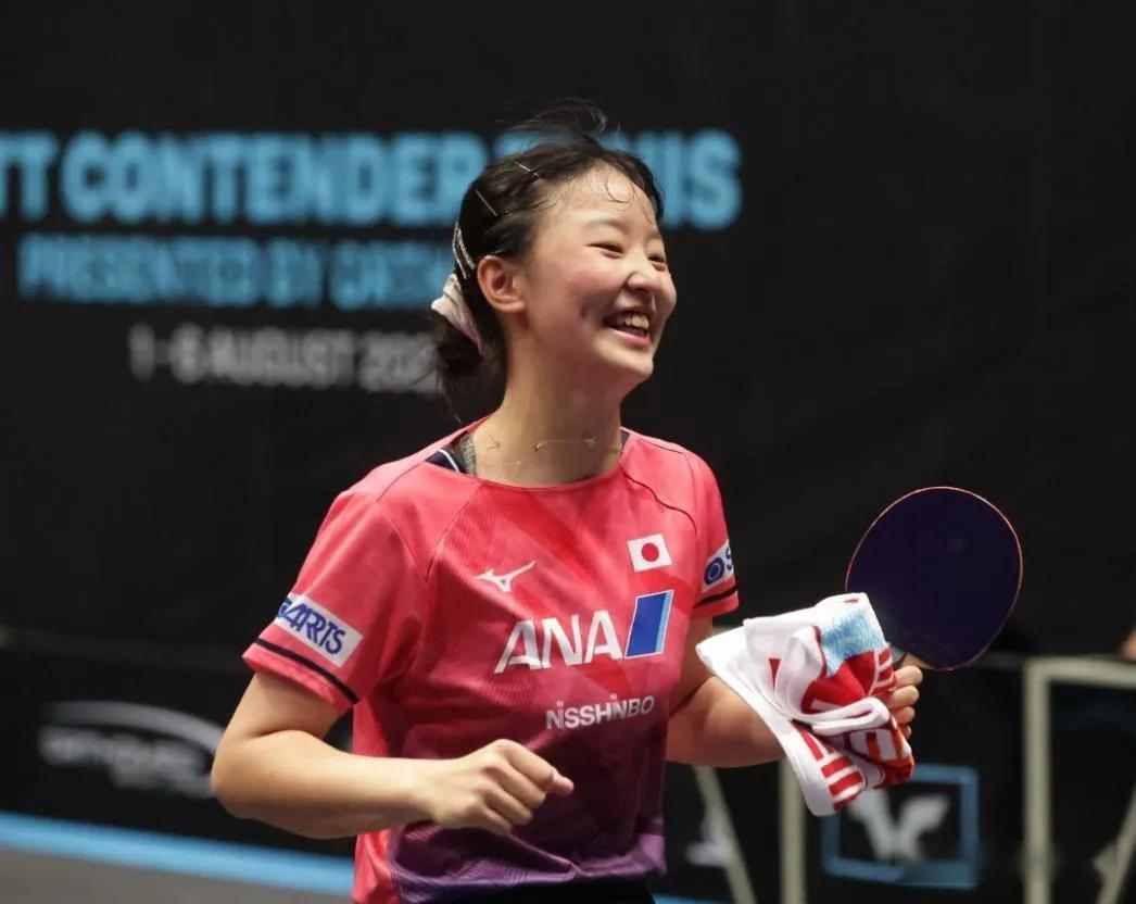 wtt突尼斯挑战赛颁奖,wtt突尼斯站混双冠军领奖照