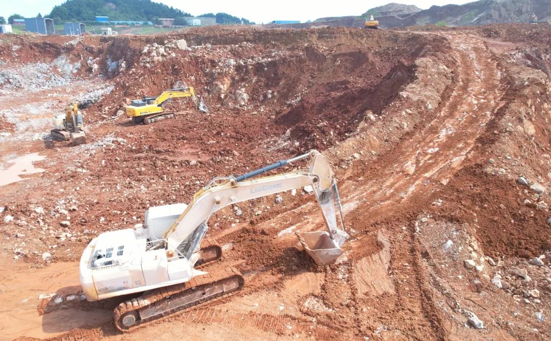 专业卖柳工挖掘机,柳工挖机武汉