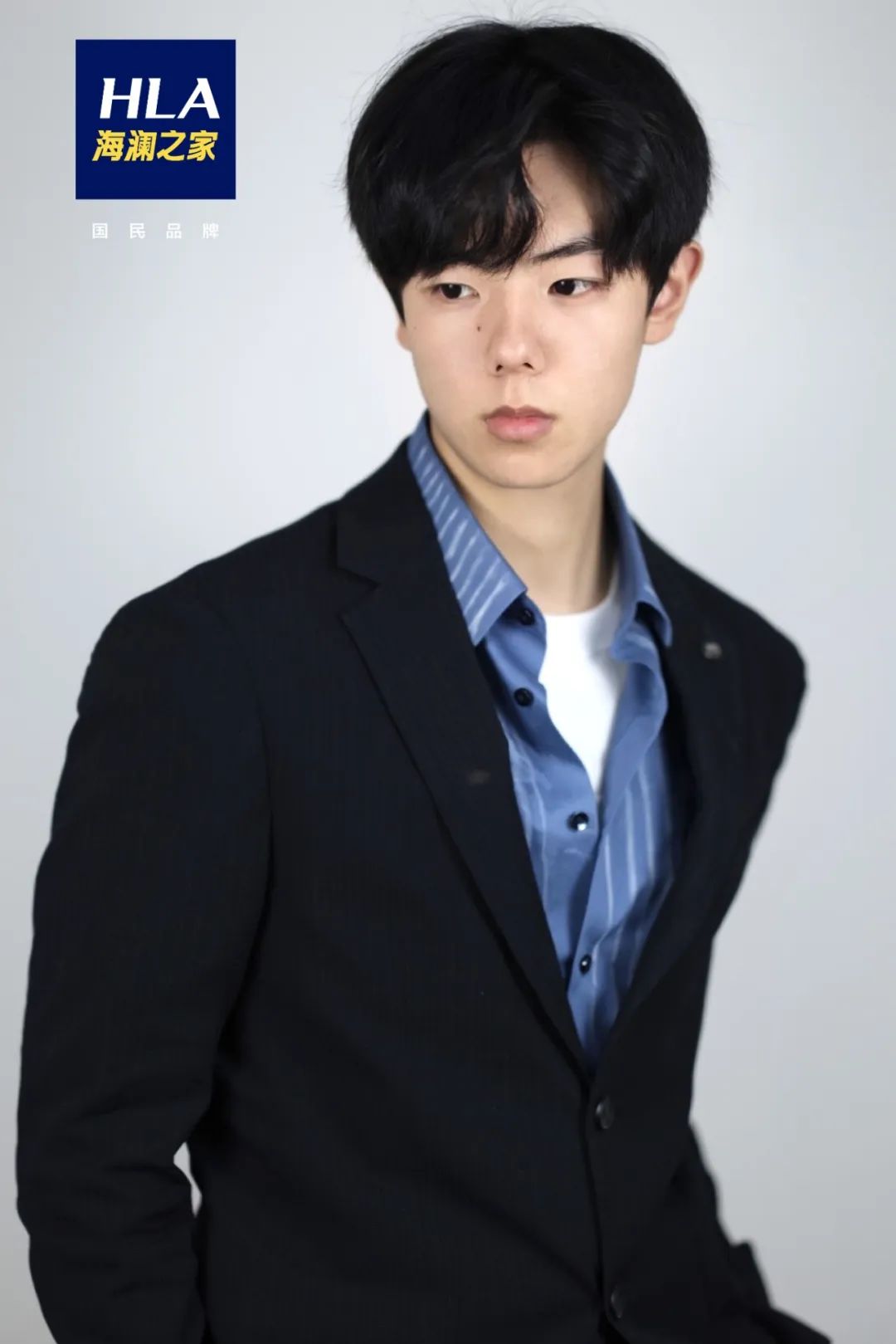 女生的p图技术有多强大,再一次感叹网红的p图技术