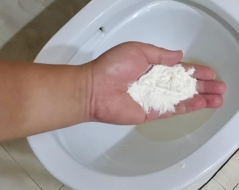 马桶脏刷不干净怎么办,马桶壁上的顽固性黄垢怎样去除