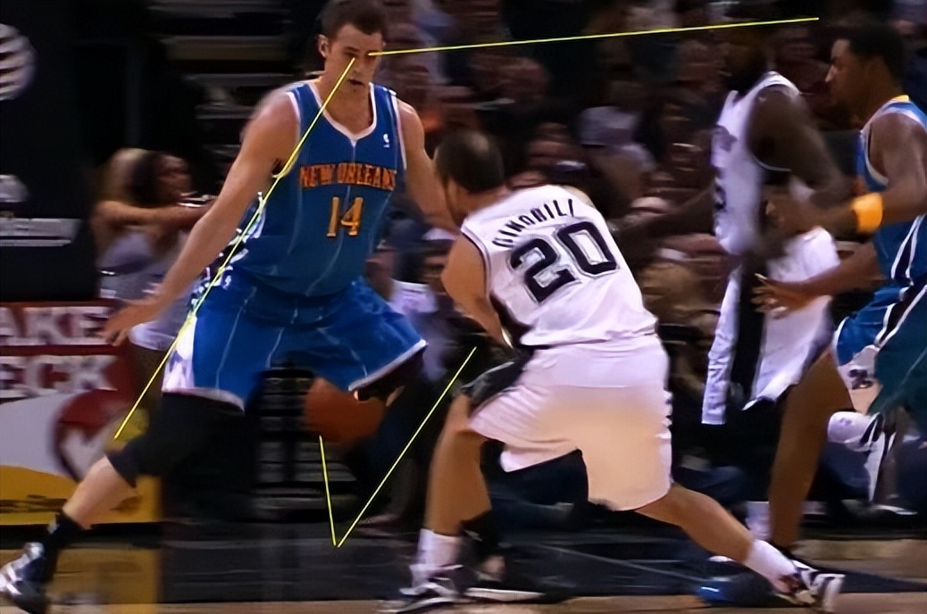 马努最后一球,马努底角传给丹尼格林