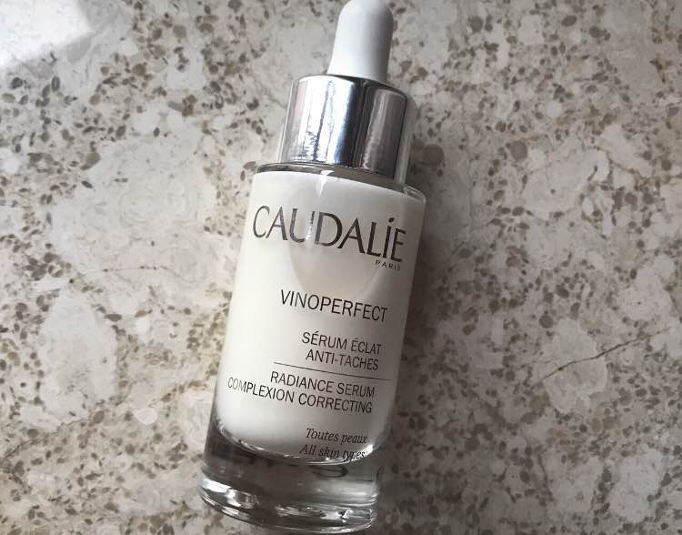 补水保湿提亮肤色精华液推荐分享,补水去黄提亮肤色精华液