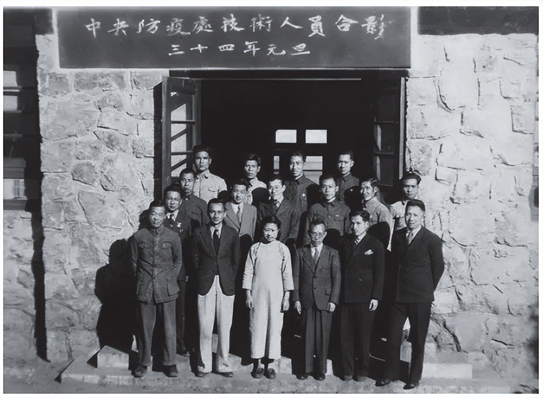 衣原体之父,衣原体之父束星北