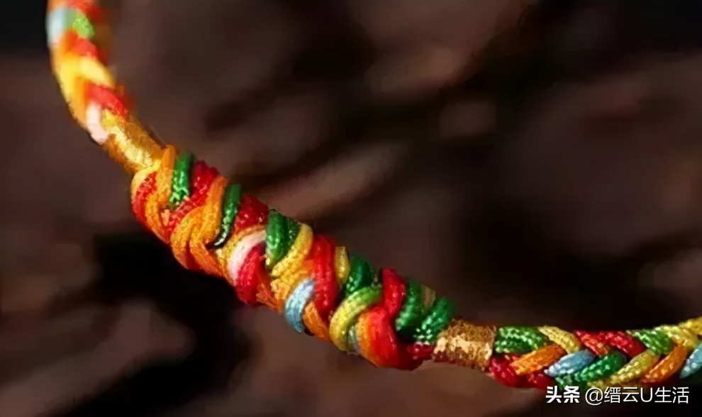 浙西南农村满月习俗：“留百岁发”、“剃头”、“开荤”